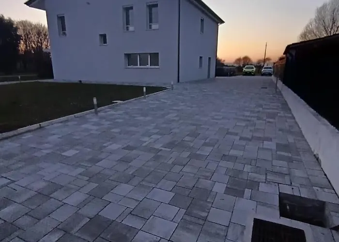 Nocleg ze śniadaniem Mb *